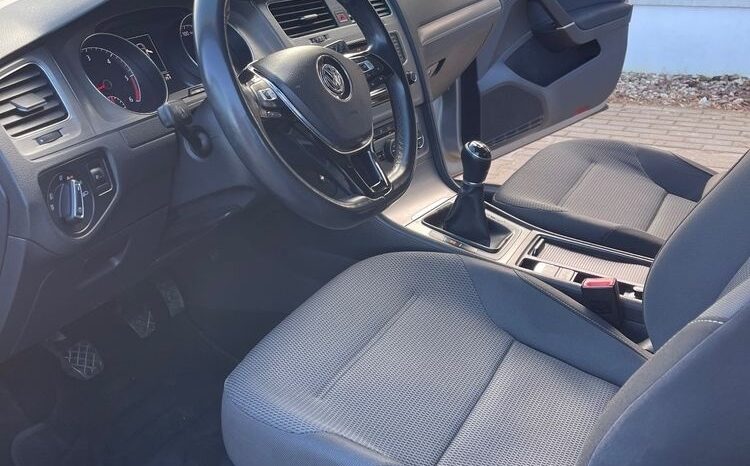 Volkswagen Golf 1.6 TDI BlueMotion Comfortline full