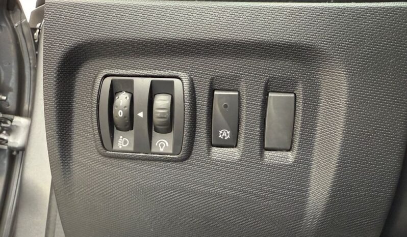 Renault Captur 0.9 Energy TCe Life EU6 full