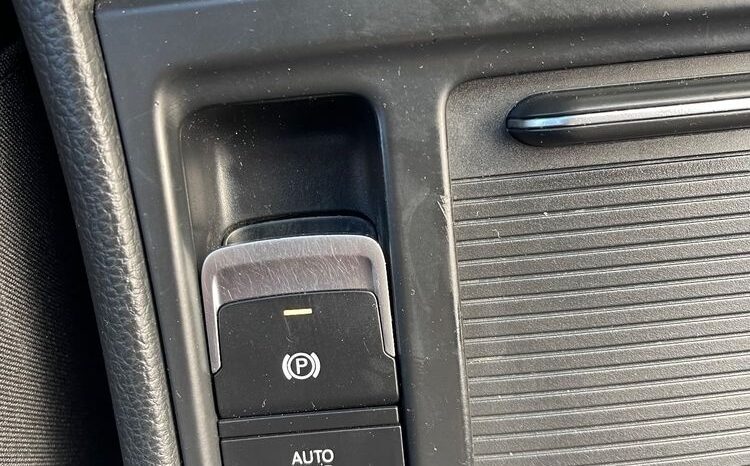 Volkswagen Golf 1.6 TDI BlueMotion Comfortline full