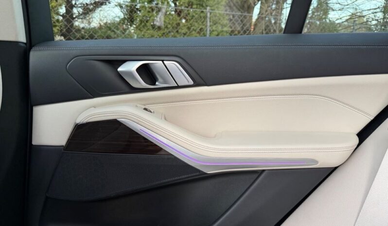 BMW X5 xDrive40i full