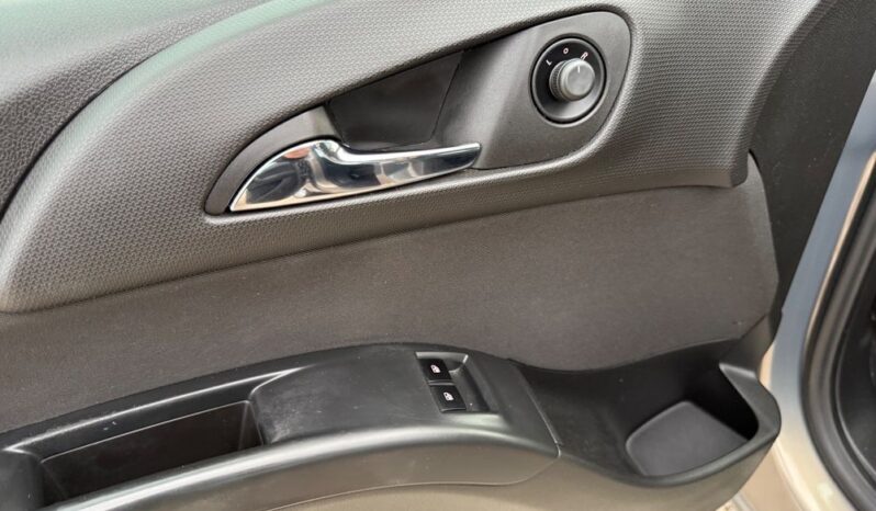 Opel Meriva 1.4 T Design Edition full