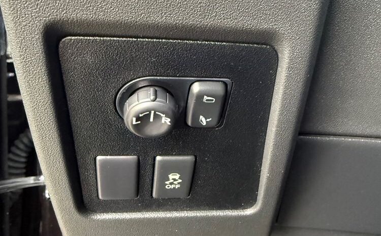 Nissan Qashqai+2 2.0 4×4 Tekna CVT full