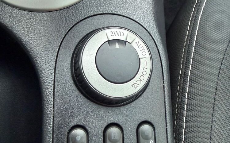 Nissan Qashqai+2 2.0 4×4 Tekna CVT full