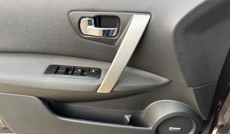 Nissan Qashqai+2 2.0 4×4 Tekna CVT full