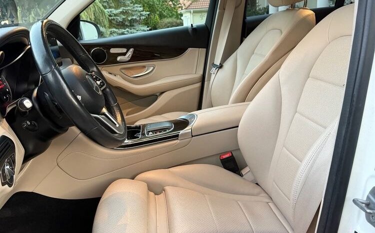 Mercedes-Benz GLC 300 4Matic 9G-TRONIC full