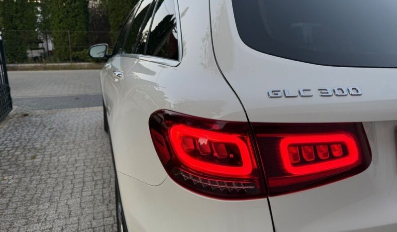 Mercedes-Benz GLC 300 4Matic 9G-TRONIC full