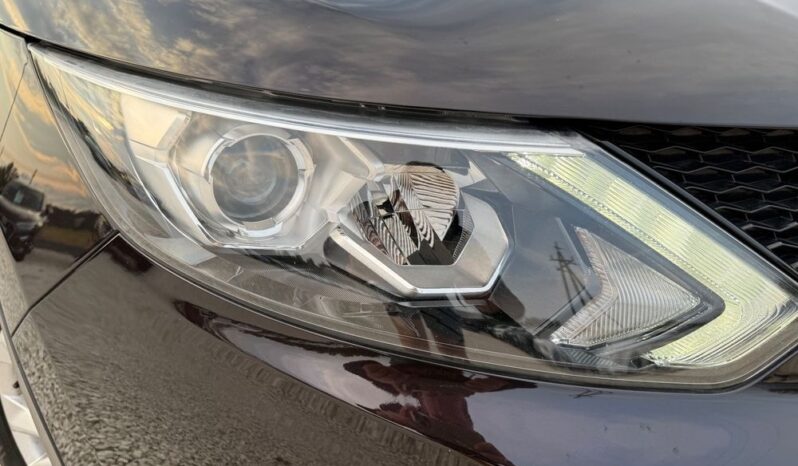 Nissan Qashqai 1.2 DIG-T TEKNA+ full