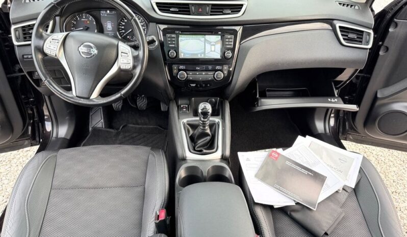 Nissan Qashqai 1.2 DIG-T TEKNA+ full
