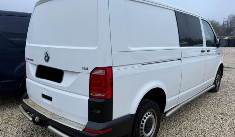 Volkswagen Transporter full