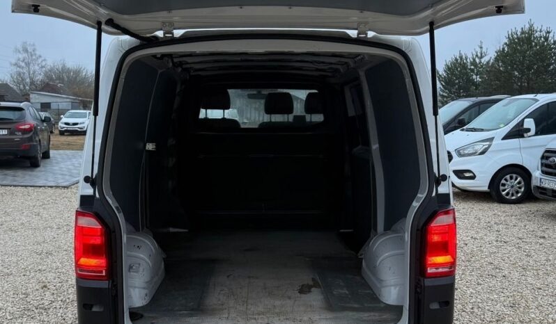 Volkswagen Transporter full