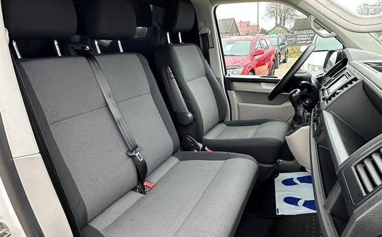 Volkswagen Transporter full