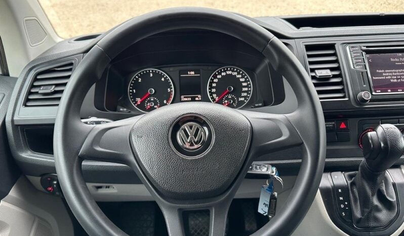 Volkswagen Transporter full