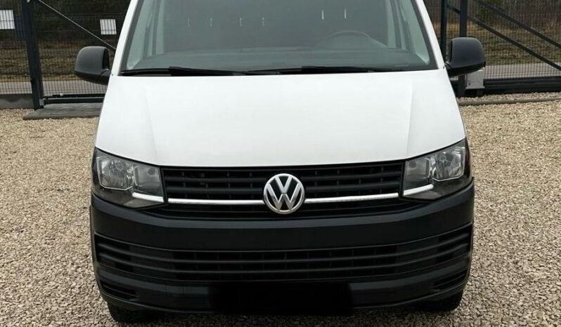 Volkswagen Transporter full