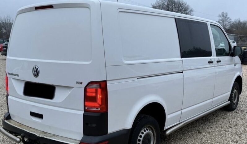 Volkswagen Transporter full