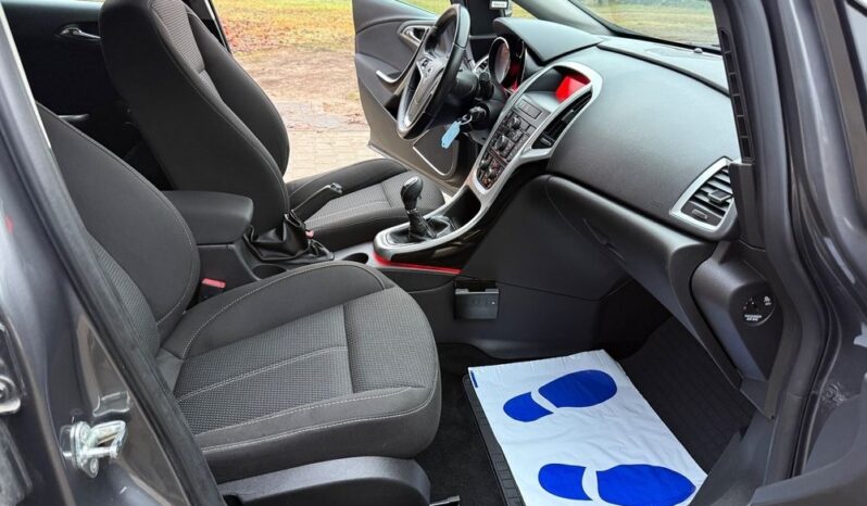 Opel Astra 1.4 Turbo full