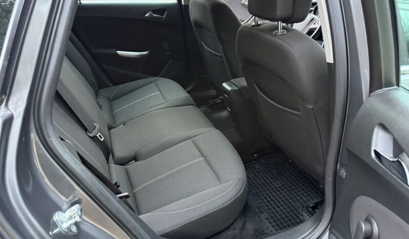 Opel Astra 1.4 Turbo full