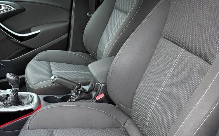 Opel Astra 1.4 Turbo full