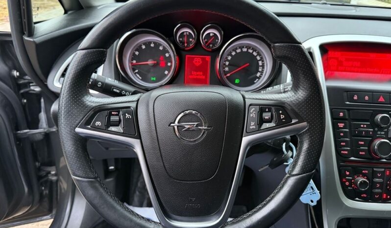 Opel Astra 1.4 Turbo full