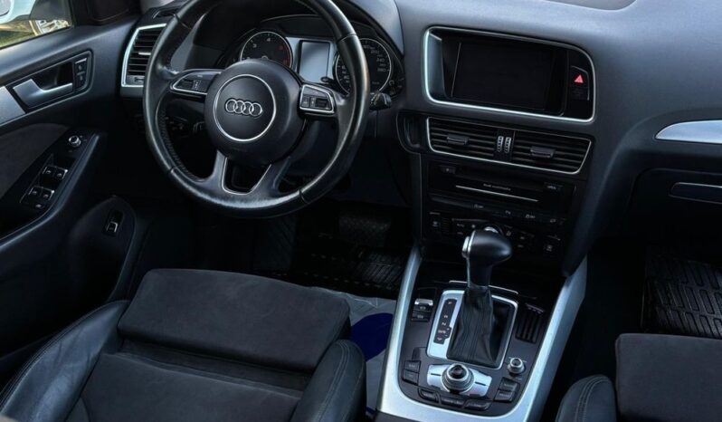 Audi Q5 full