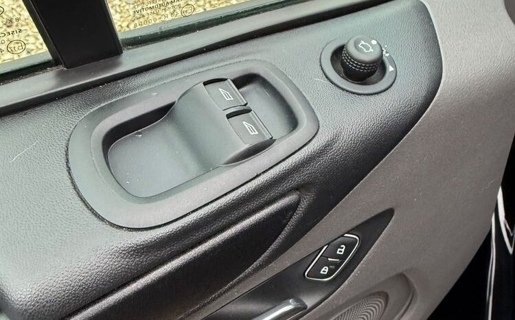 Ford Transit Custom full