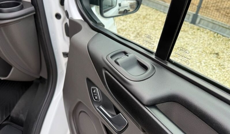 Ford Transit Custom full