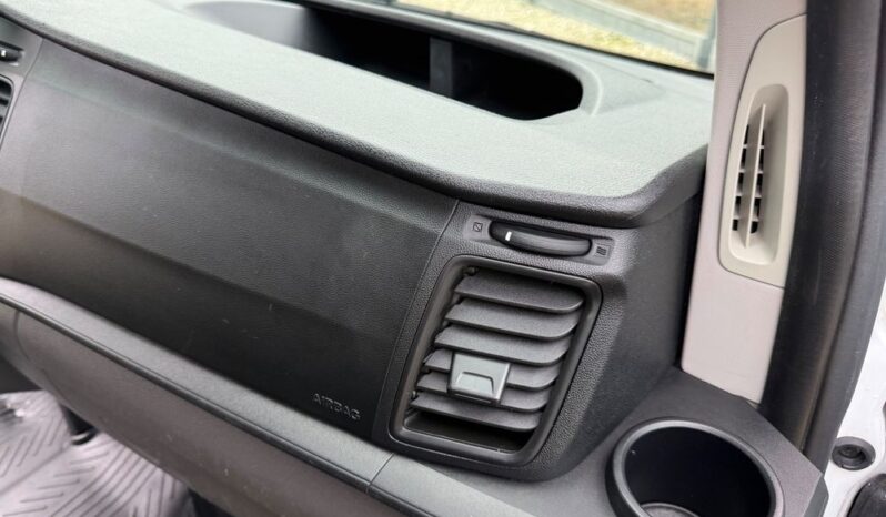 Ford Transit Custom full