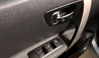 Nissan Qashqai 2.0 dCi 4 x 4 DPF tekna full