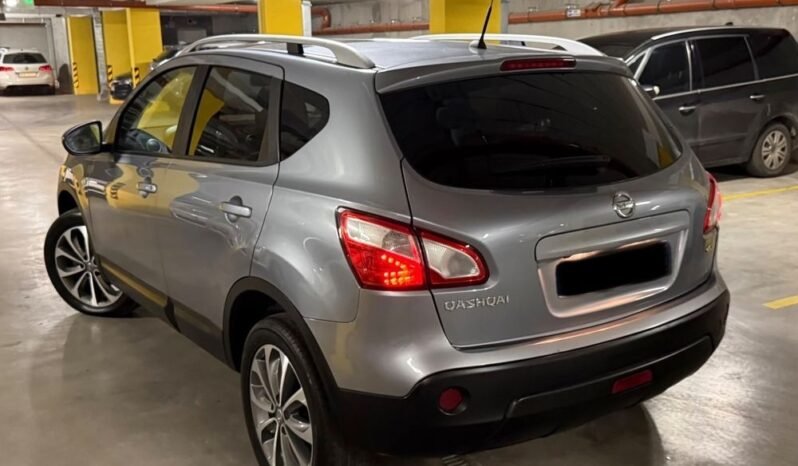 Nissan Qashqai 2.0 dCi 4 x 4 DPF tekna full