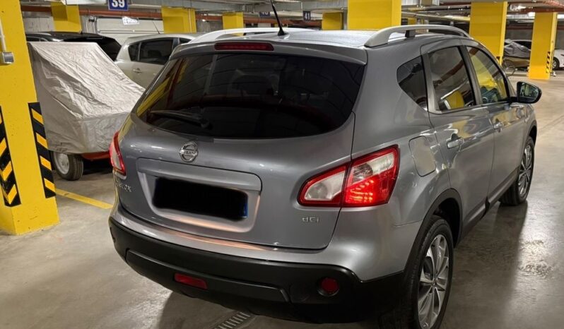Nissan Qashqai 2.0 dCi 4 x 4 DPF tekna full