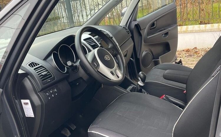 Kia Venga 1.4 CVVT Edition 7 full