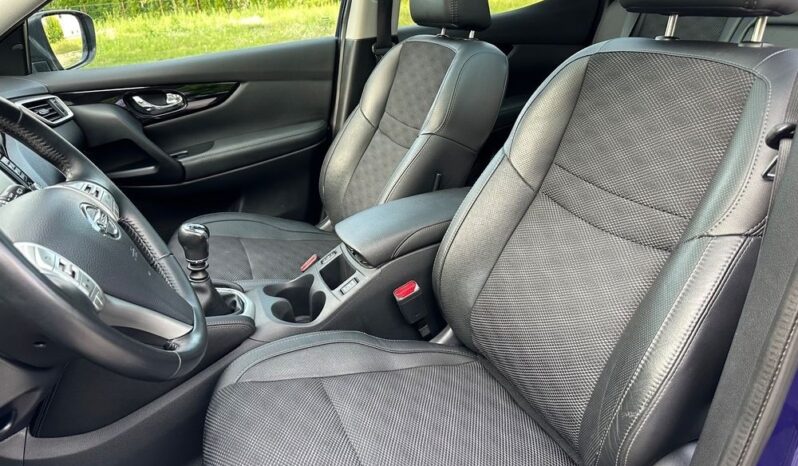 Nissan Qashqai 1.2 DIG-T Tekna full