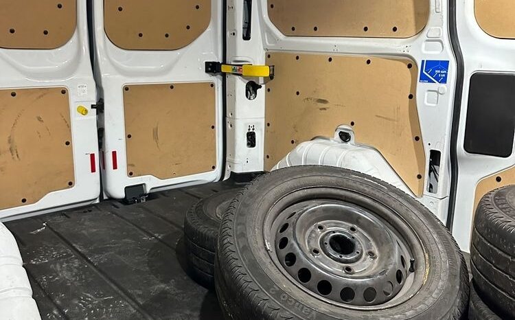 Ford Transit Custom full
