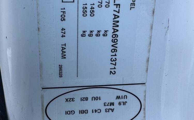 Opel Vivaro full