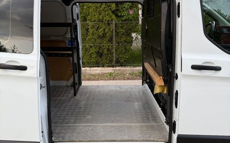 Ford Transit Custom full