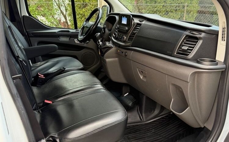 Ford Transit Custom full