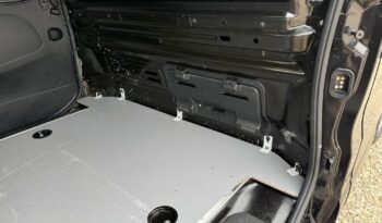 Nissan Nv300 full
